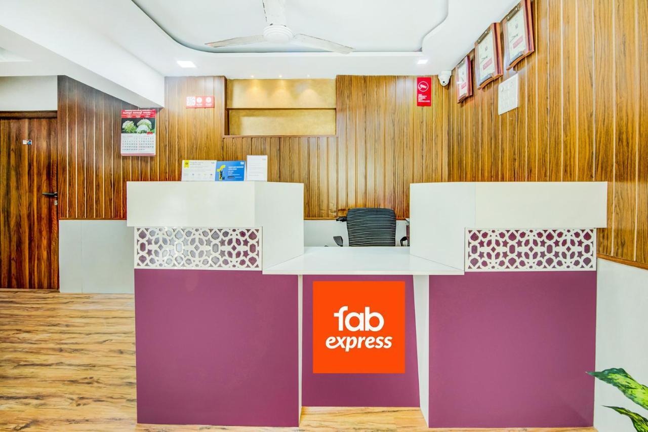 Hotel Fabexpress Terminus Square Bombaj Exteriér fotografie